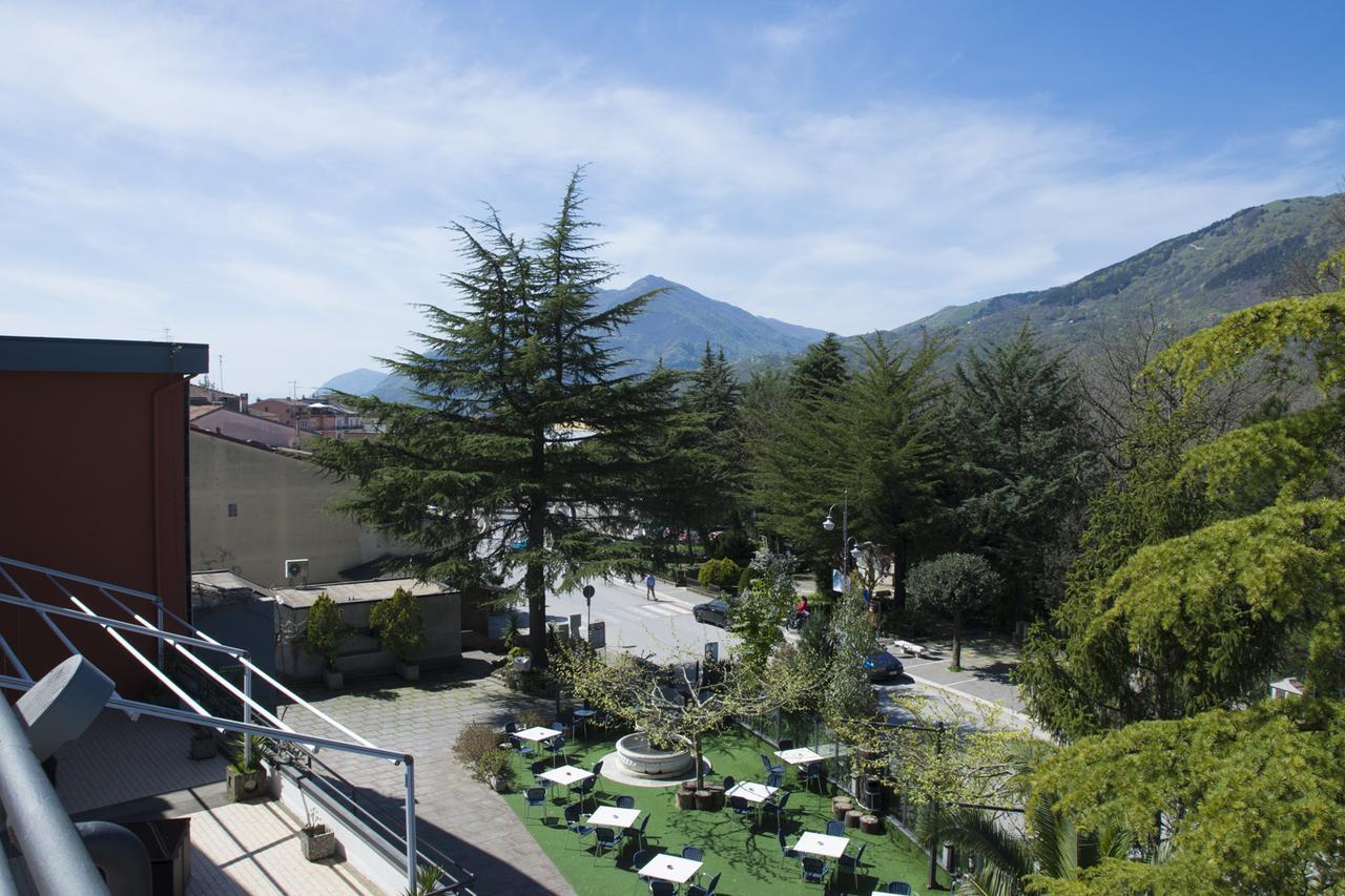 Ristorante Albergo Gerardo Di Masi Caposele Dış mekan fotoğraf