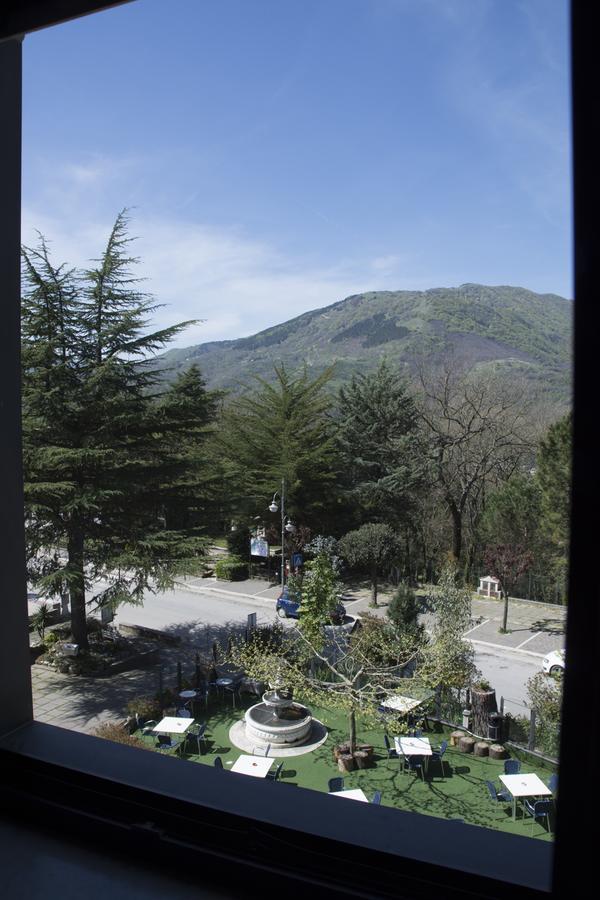 Ristorante Albergo Gerardo Di Masi Caposele Dış mekan fotoğraf